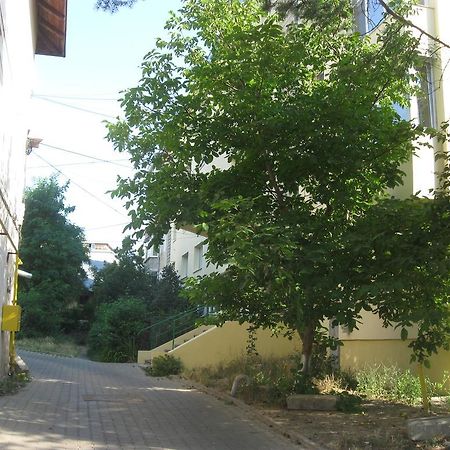 Lary Apartament Suceava Exterior photo